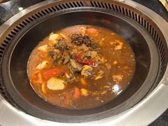 -粘豆包铁锅炖二部(温泉街店)