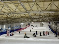 -乔波室内滑雪场