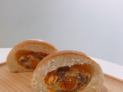 咸蛋超人-隹木咖啡馆(宝龙广场店)