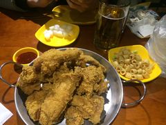 -BHC炸鸡(明洞总店)