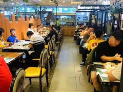 大堂-丛林狼非遗酱骨·现炒餐厅(人民路店)