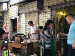 等位区-小胡子祥彪烧烤(北湖总店)