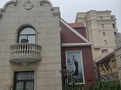 -鲁邦国际风情街(麦世达韩国精品百货店)