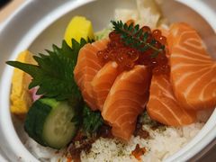 三文鱼三文鱼籽寿司饭-小山日本料理(电子大厦店)