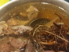 五指毛桃炖龙骨-秋色客家菜(流塘店)