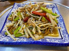 毛草根炒肉丝-老味道1992(武当山店)