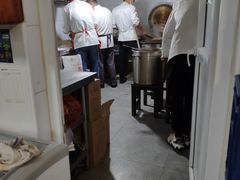 -宝瑞门钉肉饼店