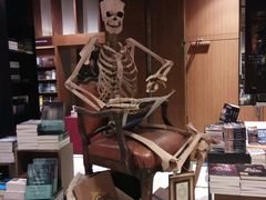 -诚品(信义店)