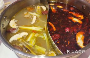 Sour Radish Hot Pot with Wood-fired Stove