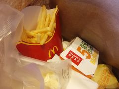 -麦当劳(中二横路店)