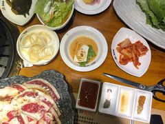 -万兴佳烤肉·长白山老味道(东岸里店)