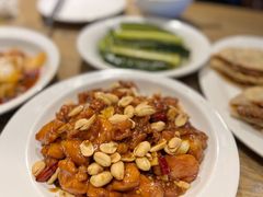 宫爆鸡腿肉丁-河沿肉饼Beijing Pie(东华门店)