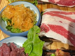 -明洞阿姨·韩式酱蟹烤肉·创意料理(三元桥店)