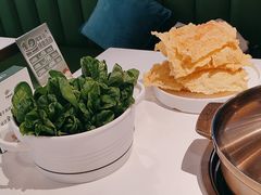 -烹然四季椰子鸡火锅(姚家园万象汇店)