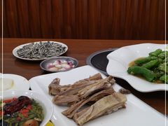 -伊源鼎盛餐饮服务有限公司