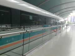 -龙阳路磁悬浮列车总站-停车场