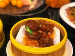 黑椒汁牛仔骨-创元千禧大酒店 · 香港轩