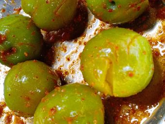 56 丫丫精灵:[爱心]南宁酸野走一波 有没有流口水想吃了,南宁酸野啊