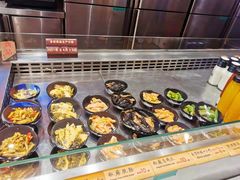 自助取餐区-好人民间小吃·番茄鱼酸菜鱼(木渎悠方店)