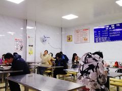大堂-汪家馄饨(集庆路店)