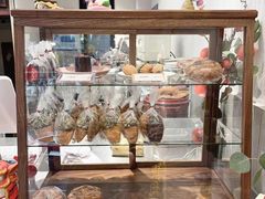 面包甜点陈列柜-LING 法式甜品(茂名北路店)
