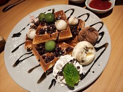 綠茶窩夫-Lia Cafe Bar Restaurant松山咖啡屋