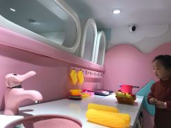 -多多淘儿童体验中心(重庆来福士店)