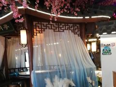 -荷塘秋月·本帮江浙菜(国权路店)