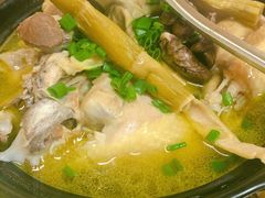 -龙井源餐厅(龙井峡漂流店)