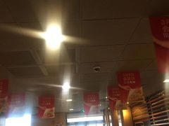 -麦当劳(南京路2店)