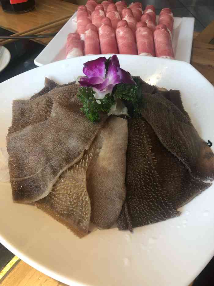 巴垒火锅(广场四街店)-"朋友推荐去的一家火锅店.广场四街附近有.