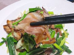 青蒜老腊肉-新沸腾鱼乡(世贸天阶店)