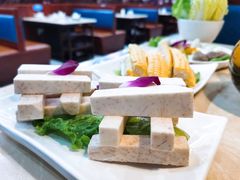 -墨脱石锅椰子鸡•香草鸭•东山羊(大东海店)