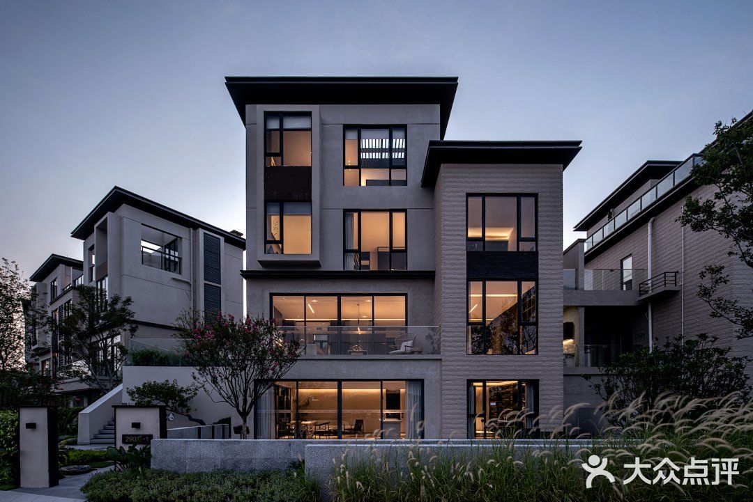 323m² 半岛别墅，极致优雅，温润沁人