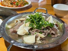 -大众跷脚牛肉馆·非遗传承单位(峨眉山店)