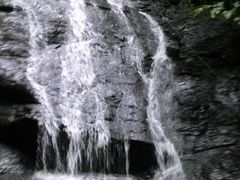 -乌鲁淡布隆国家公园