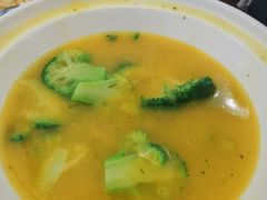 -顺风汤馆·广府粤菜(江宸天街店)