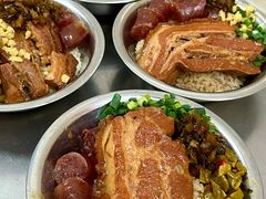 -梁阿婆廿年老牌扣肉糯米饭
