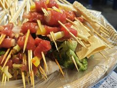 -马路边边串串香(苗栗路店)