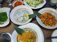 -明洞阿姨·韩式酱蟹烤肉·创意料理(三元桥店)