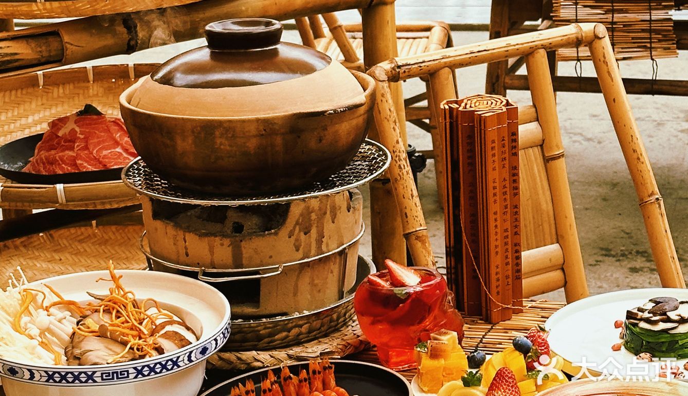 成都探店｜古风汤锅餐厅