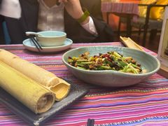 -香巴拉云南餐厅(华莱坞店)