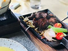 -穹六人间 people 6(岳阳路店)