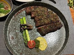 炭烤烟熏香草牛排-食间牛排(湖西路店)