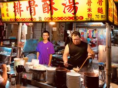 -六合夜市
