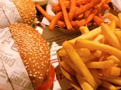 -The Habit Burger Grill 哈比特汉堡(复兴soho店)