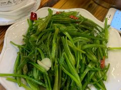 水性杨花-小锅巴纳西餐厅