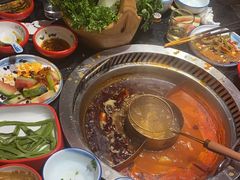 -醉董牛川派鲜肉自选火锅(烟台店)