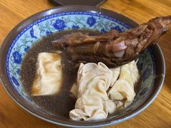 -无名氏宵夜小摊(祝家三姐妹馄饨店)