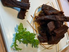 手撕牛肉-开海·红岛海鲜虾水饺(石老人店)